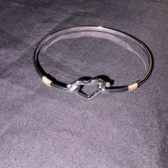 AMOUR 'HEART' BANGLE BRACELET - Picture 6 of 6